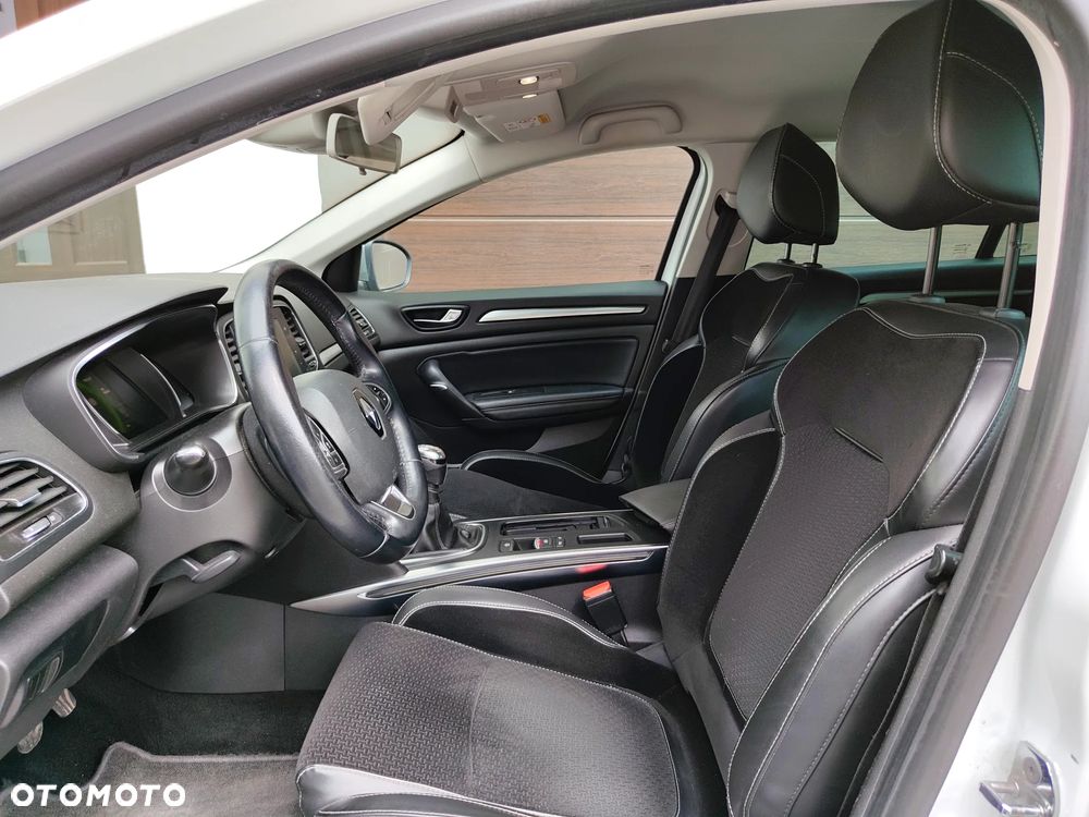 Renault Megane ENERGY dCi 130 GT LINE - 13
