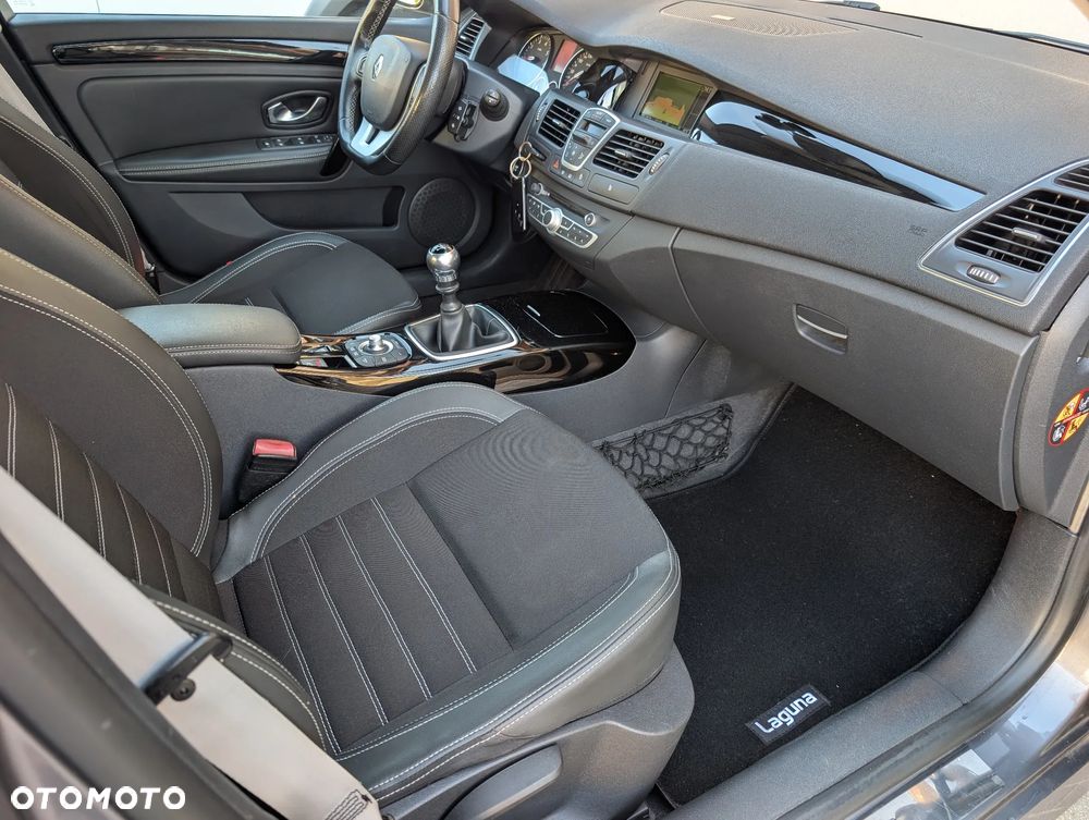 Renault Laguna 2.0 Bose Edition - 22