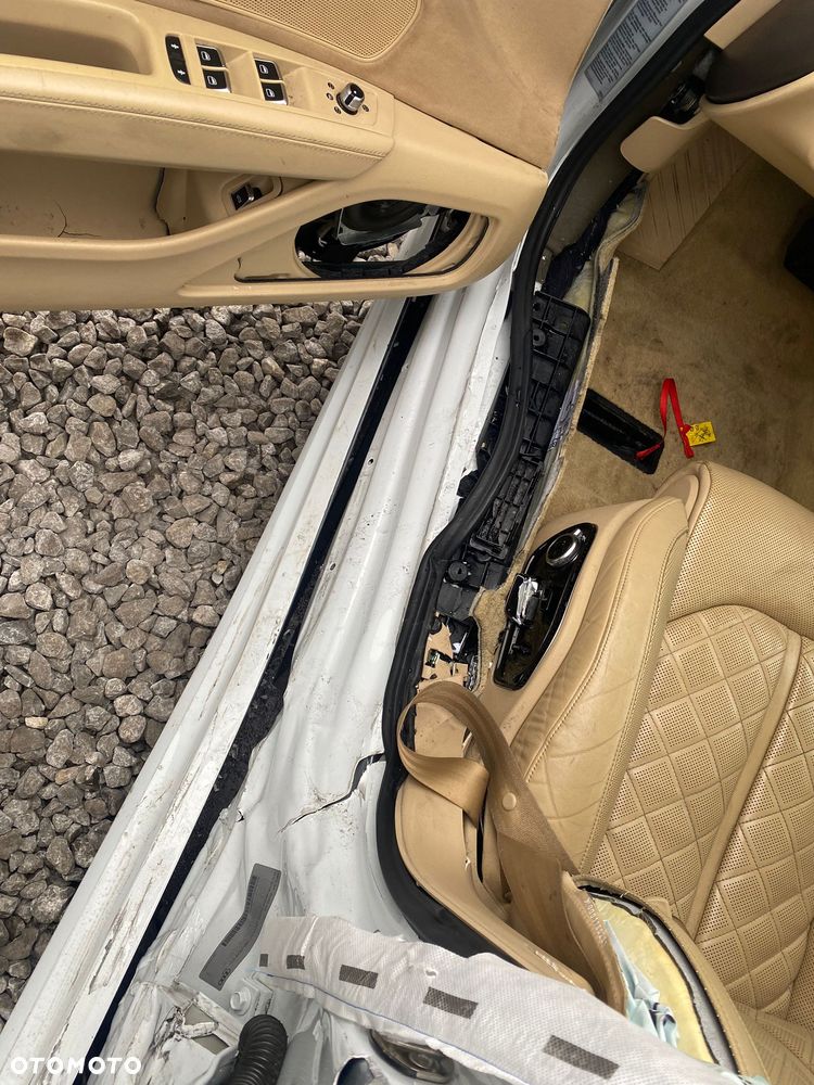 Audi A8 4.0 TFSI L Quattro - 12