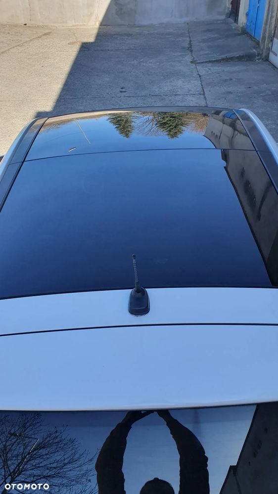 Kia Venga 1.6 CVVT Titanium Collection - 22