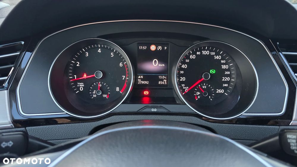 Volkswagen Passat - 6