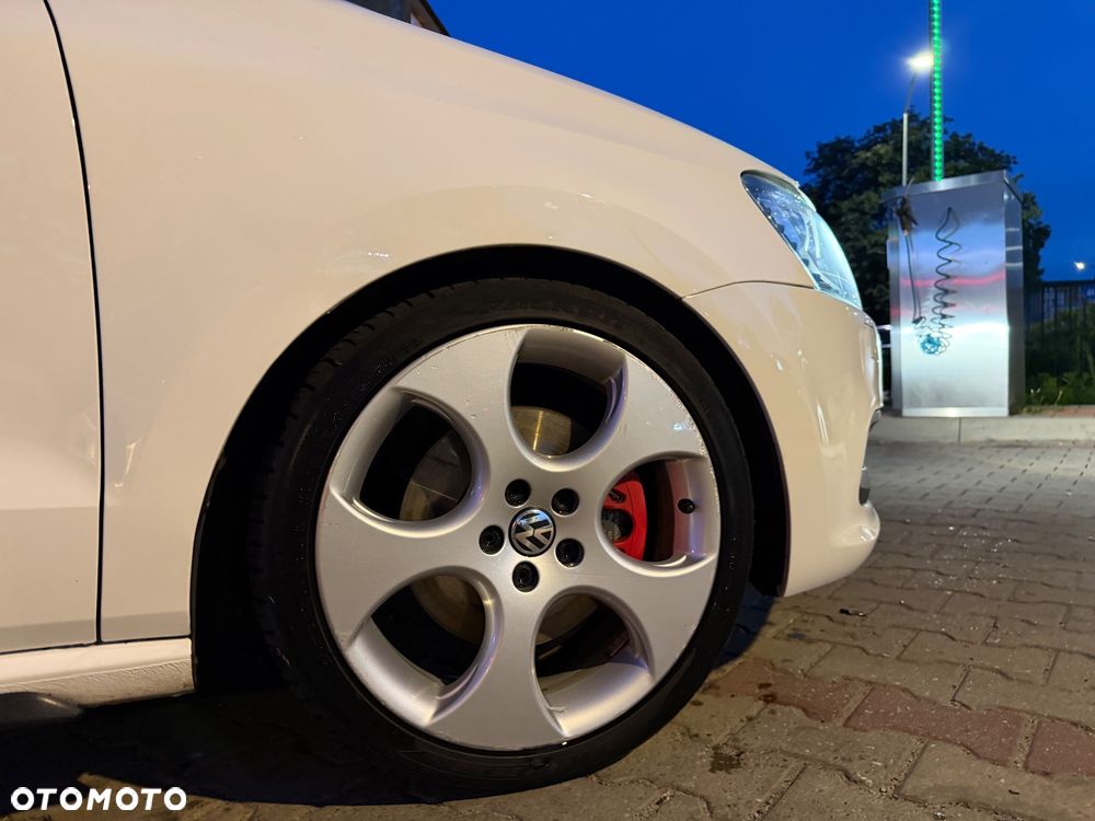 Volkswagen Polo - 9