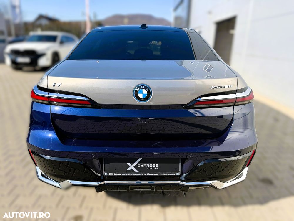 BMW i7 - 9