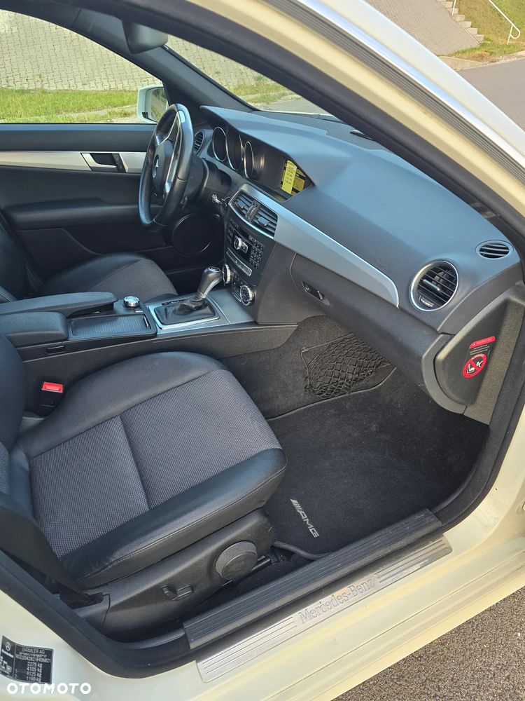 Mercedes-Benz Klasa C 250 CDI BlueEff 4-Matic Classic - 10