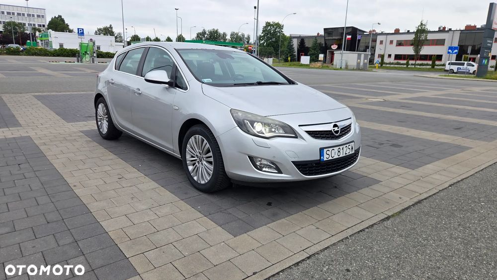 Opel Astra 1.4 T Cosmo - 1