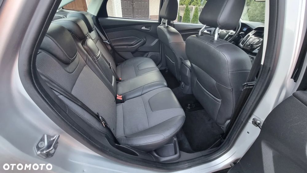 Ford Focus 1.6 Ti-VCT Titanium - 19