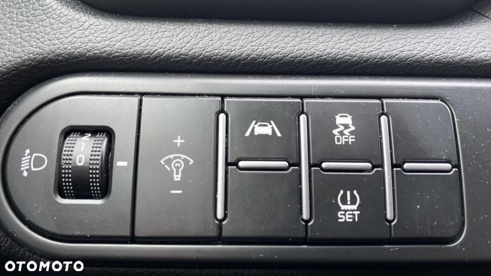Kia Ceed 1.5 T-GDI M - 13