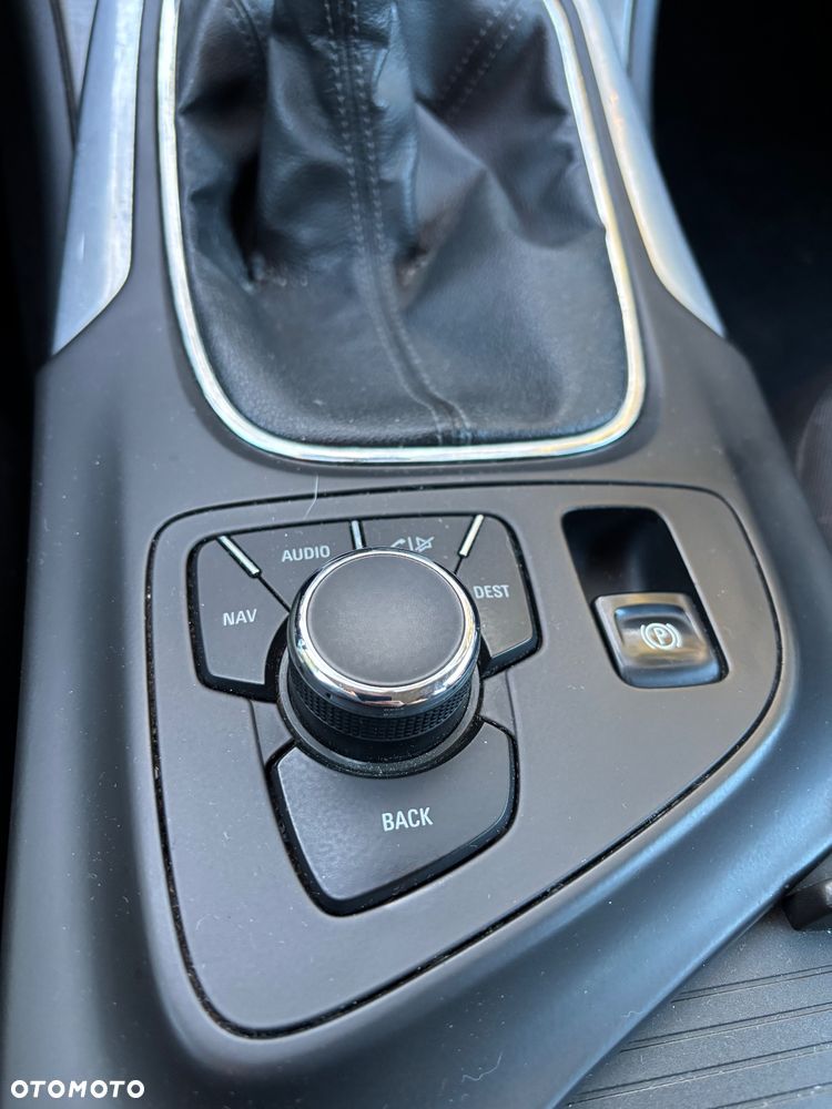 Opel Insignia 1.6 - 20