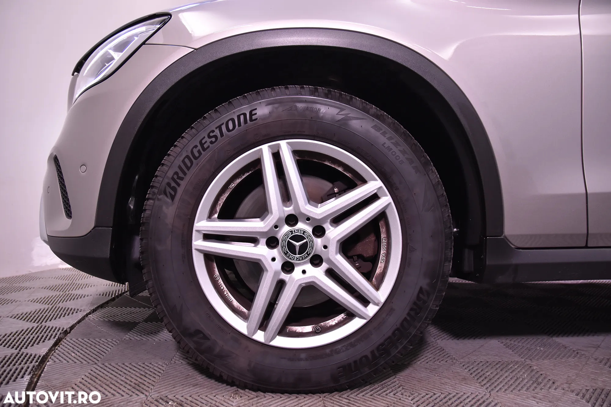 Mercedes-Benz GLC 220 d 4MATIC - 12