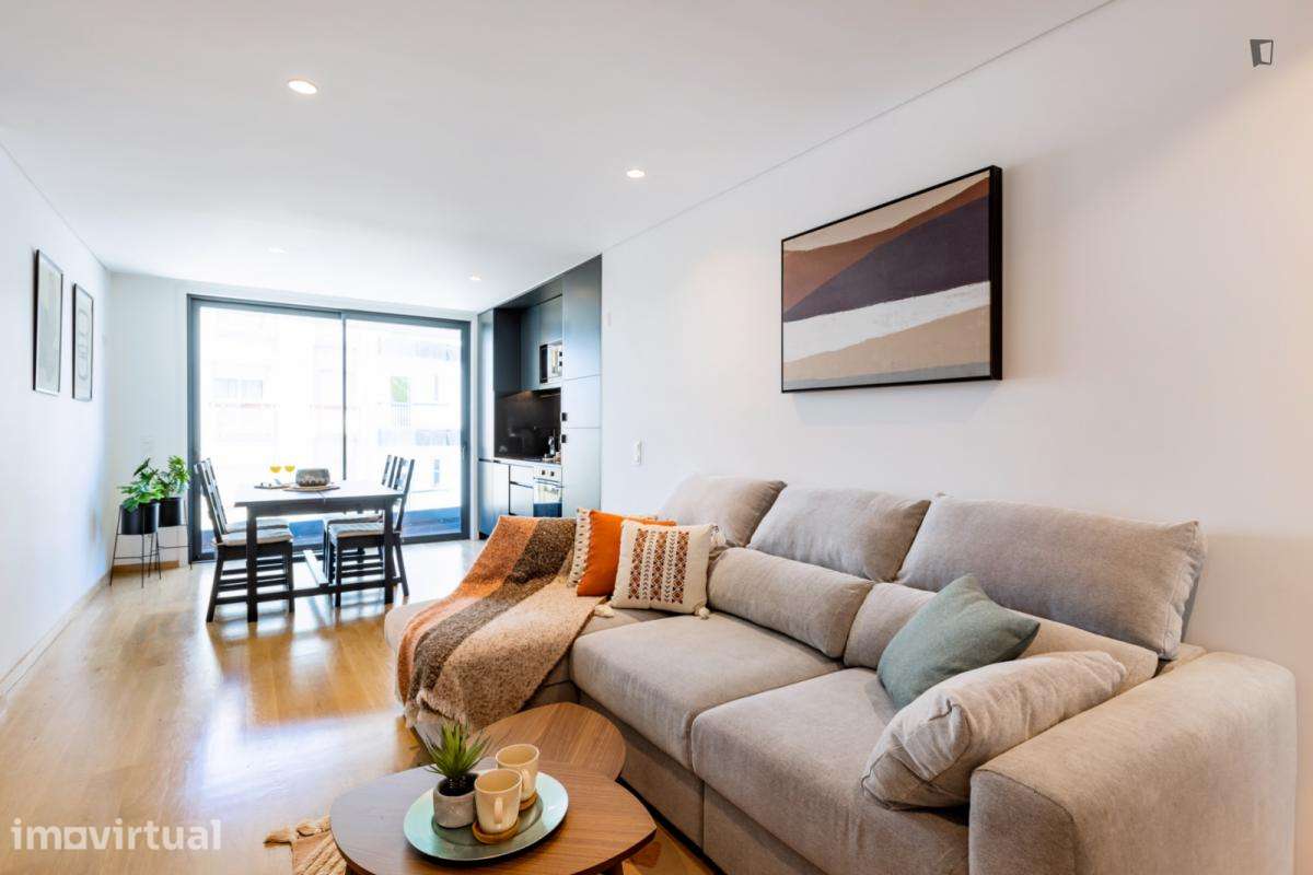 Apartamento com 1 quartos - localizado em Santo Ildefonso Porto - Grande imagem: 4/35
