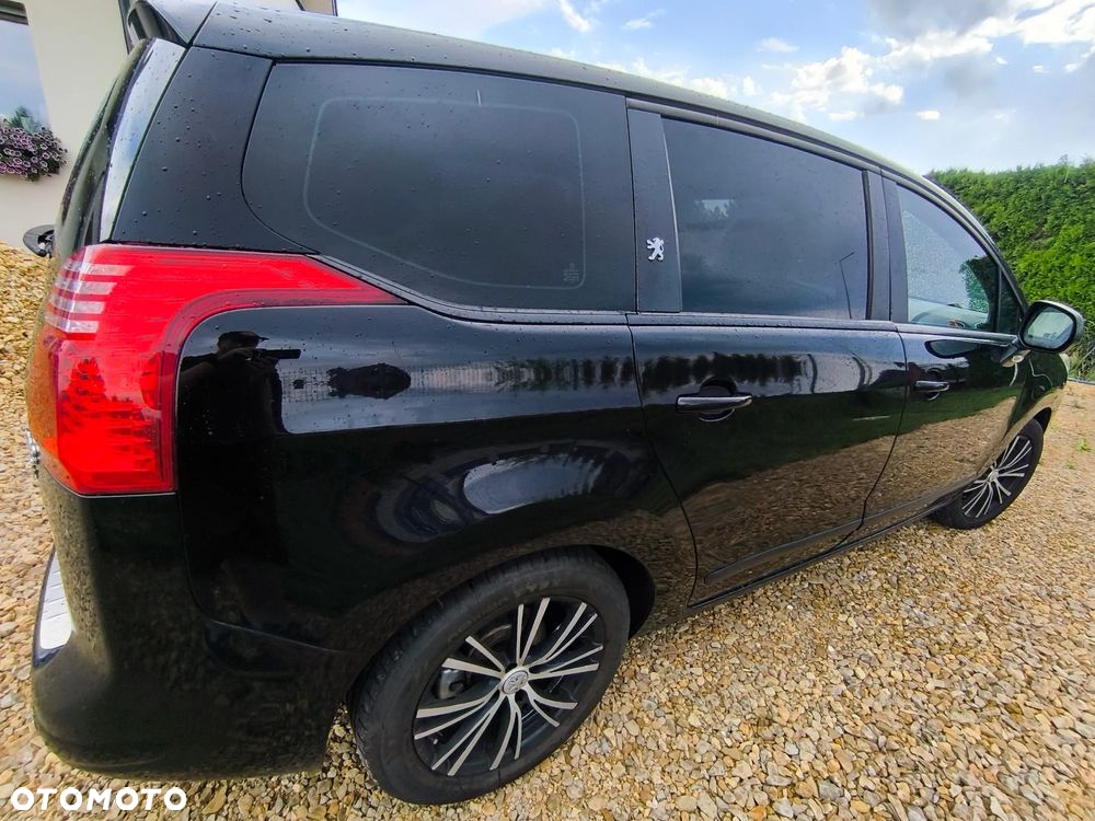 Peugeot 5008 - 19