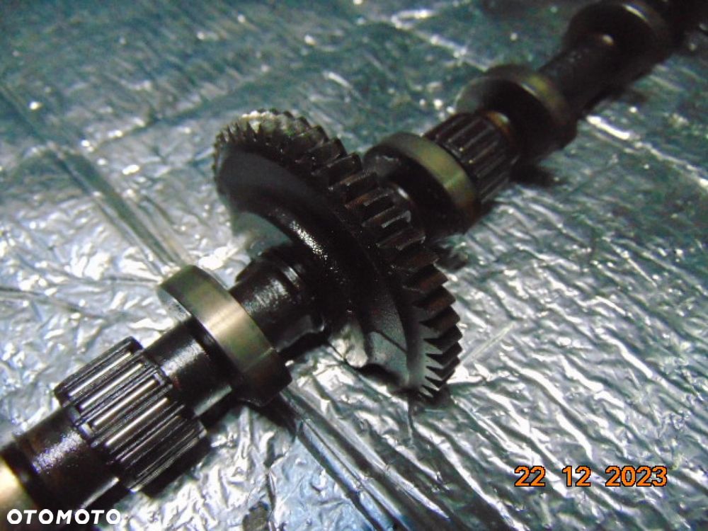 BMW E60 E90 E66 F01 F10 2.5 WAŁEK MIMOŚRODOWY POŚREDNI ROZRZĄDU N52 7515868 - 2