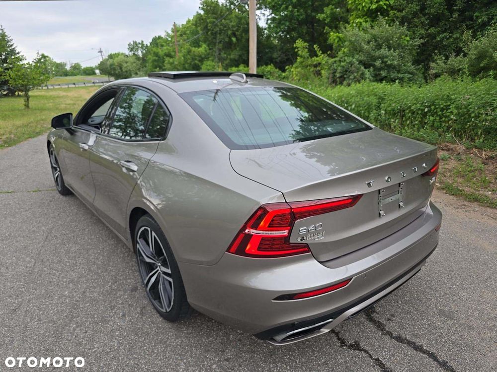 Volvo S60 T6 AWD R-Design - 3