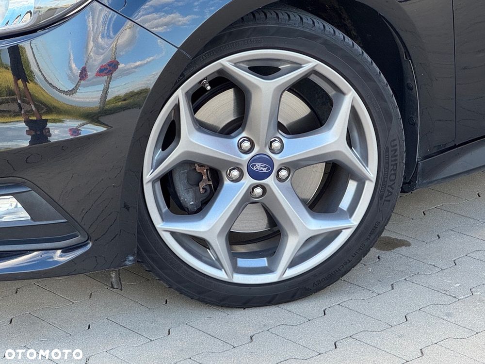 Ford Focus 2.0 TDCi ST - 33