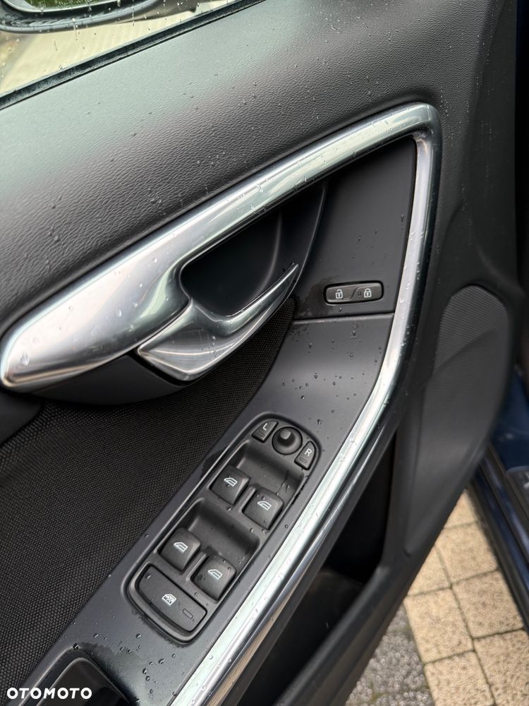 Volvo V60 T3 Edition - 20