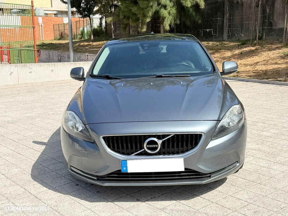 Volvo V40 D2 Momentum - 11