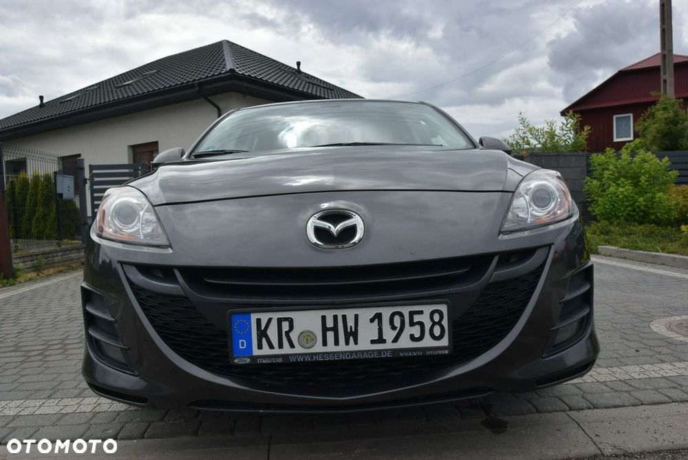 Mazda 3 1.6 Active + - 6