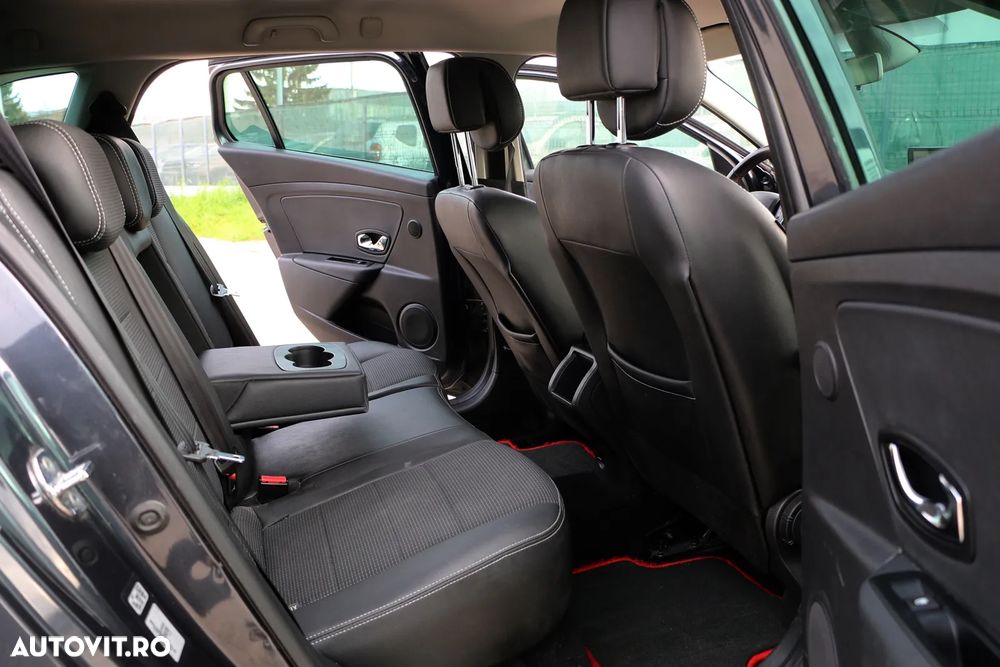 Renault Megane Grandtour dCi 165 FAP GT - 14