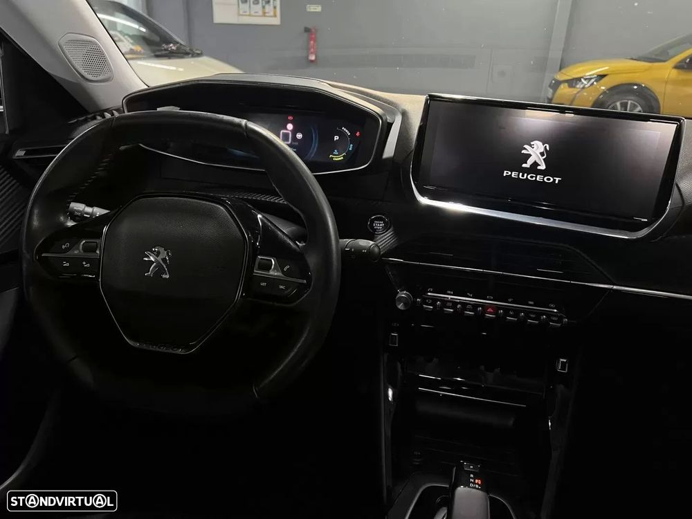 Peugeot e-2008 50 kWh Allure - 37