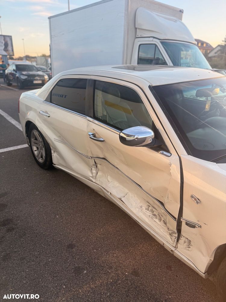 Chrysler 300C Touring 3.0L CRD V6 aut - 3