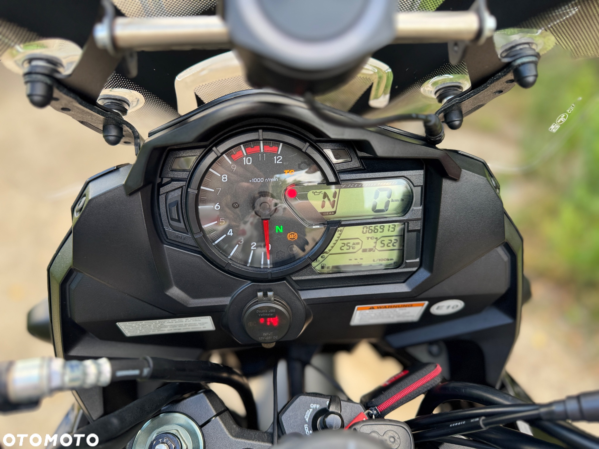 Suzuki V-STROM - 20