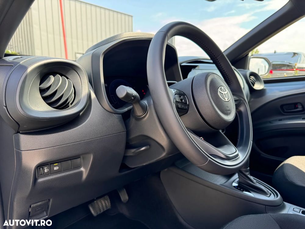 Toyota Aygo X 1.5l HEV 116CP Active - 13