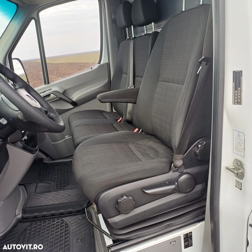 Mercedes-Benz Sprinter - 9