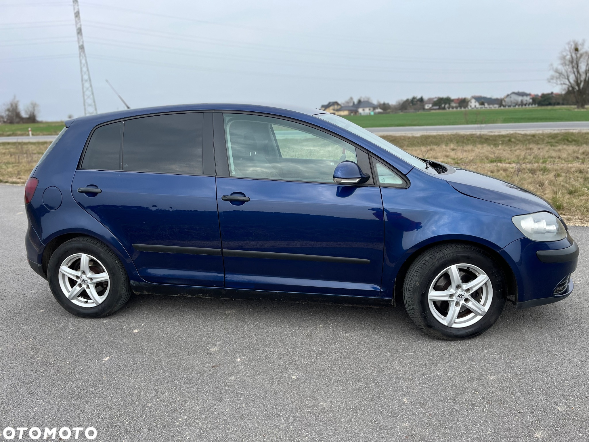 Volkswagen Golf - 2