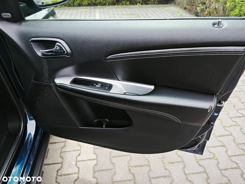 Fiat Freemont 2.0 Multijet 16V DPF Automatik Allrad Black Code - 19