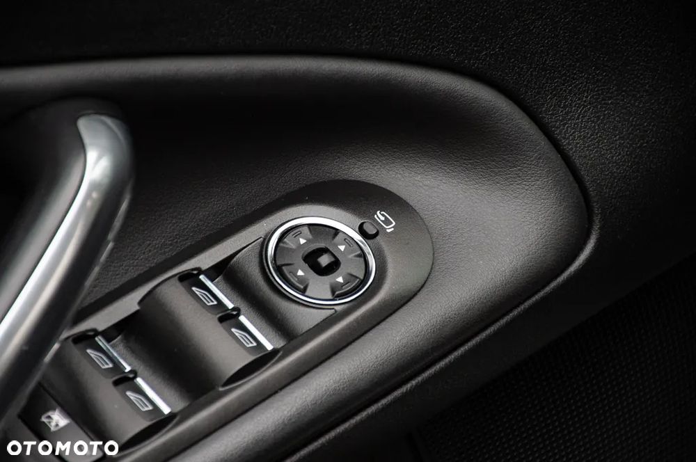 Ford Mondeo 2.0 EcoBoost Titanium S - 36