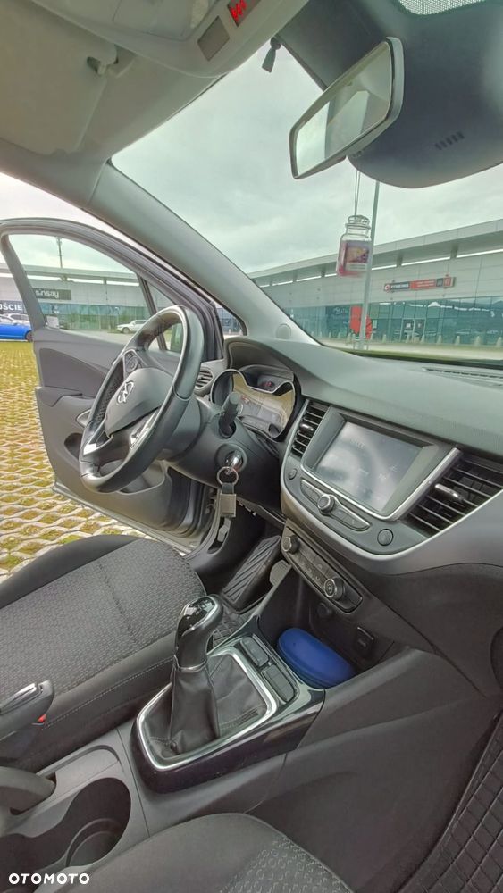 Opel Crossland X - 8