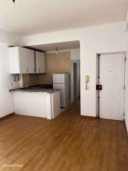 Apartamento T 1 para arrendamento - Grande imagem: 2/8