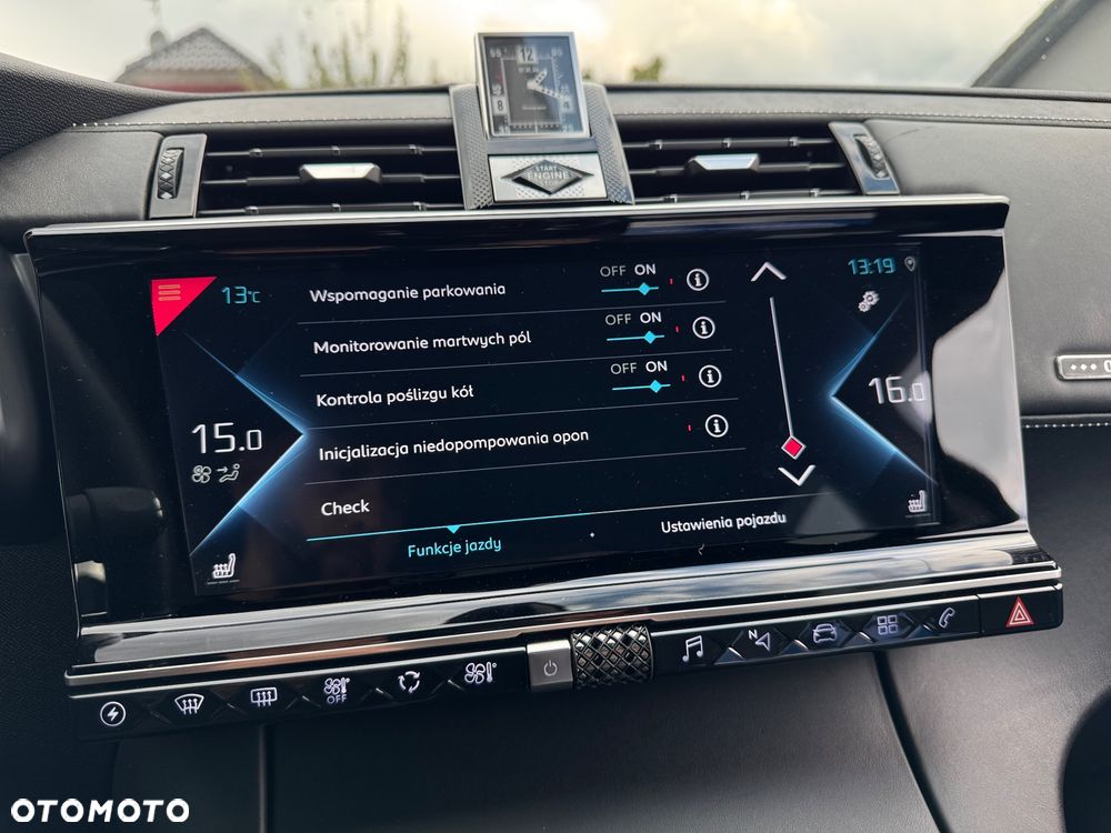 DS Automobiles DS 7 Crossback - 33