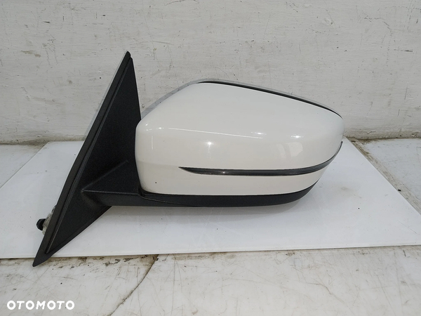 BMW G20 G21 LUSTERKO LEWE 6 PIN A300 A 300 EUROPA
