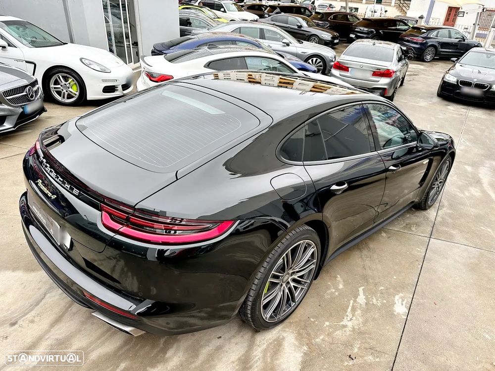 Porsche Panamera 4 E-Hybrid - 49