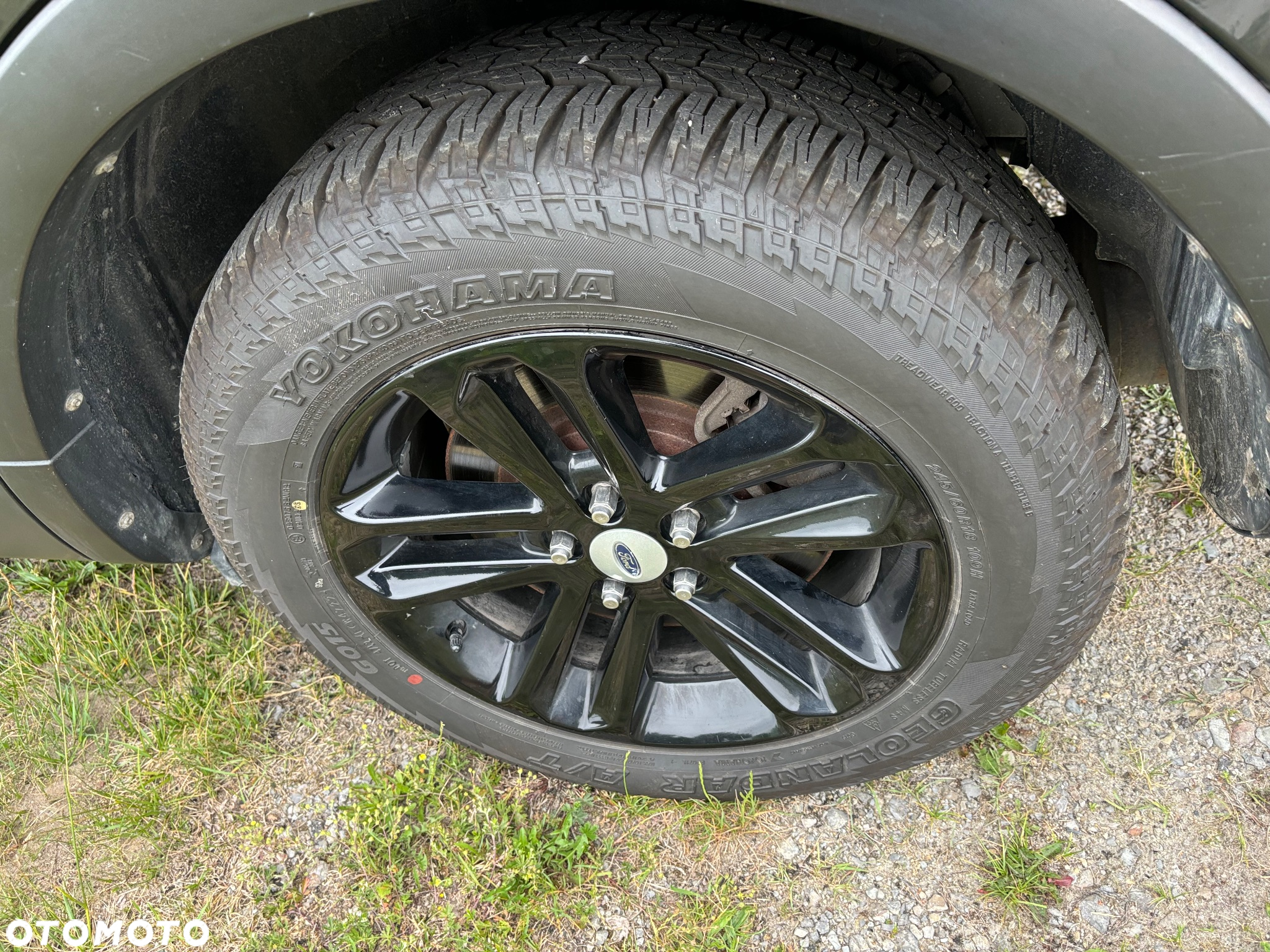 Ford Explorer - 26