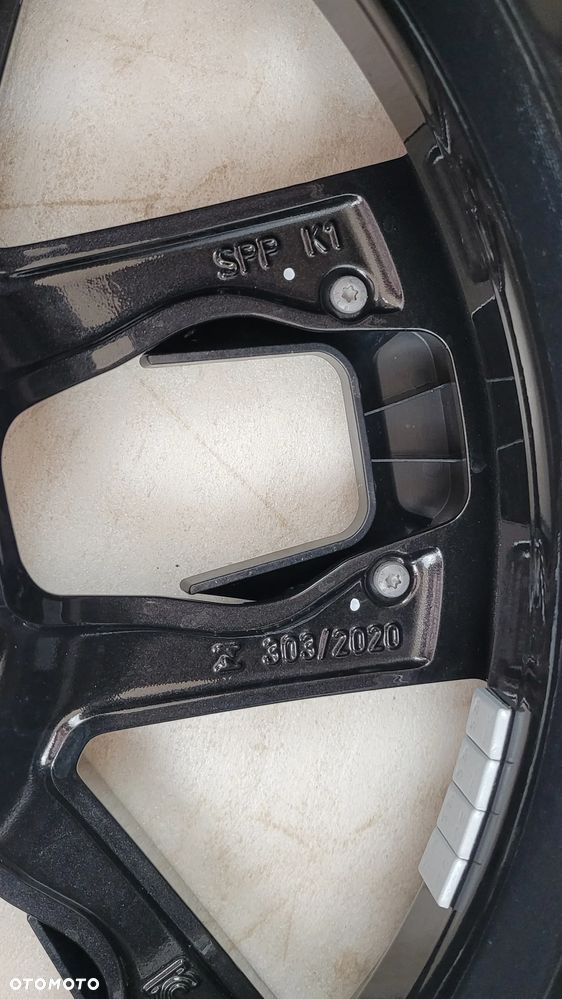 FELGA BMW M-PAKIET i4 4 G26 9JX18H2 IS42 5X112 8747303 - 12