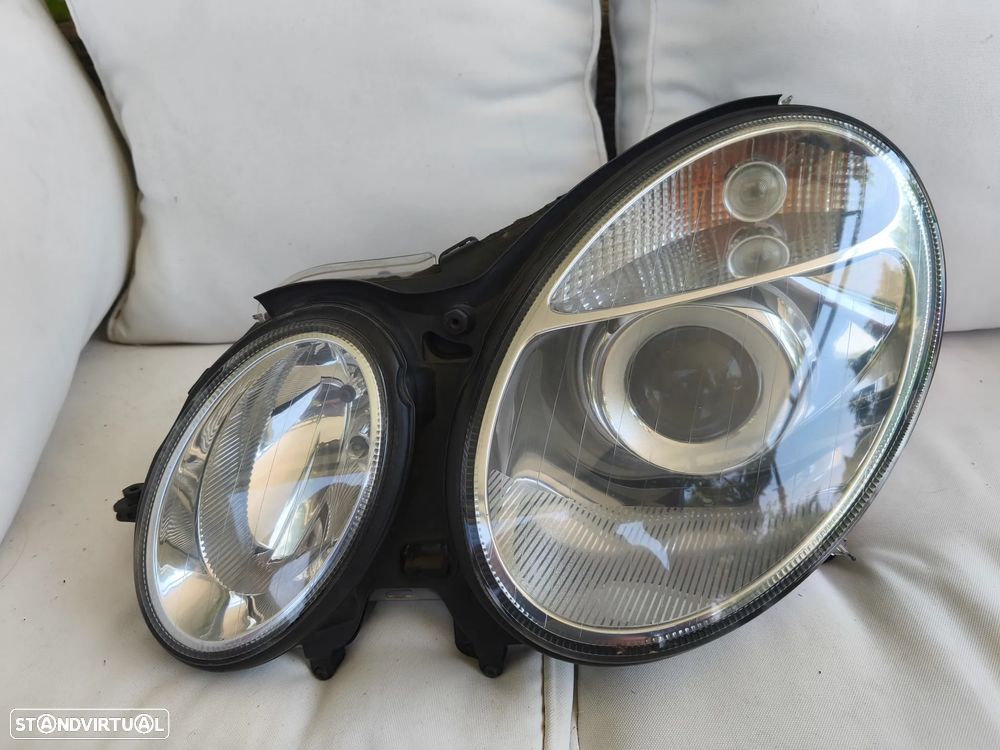 Farol esquerdo Mercedes w211 bi-xenon