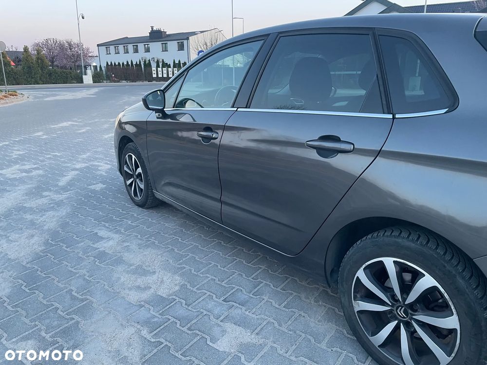 Citroën C4 1.2 e-THP Exclusive - 20