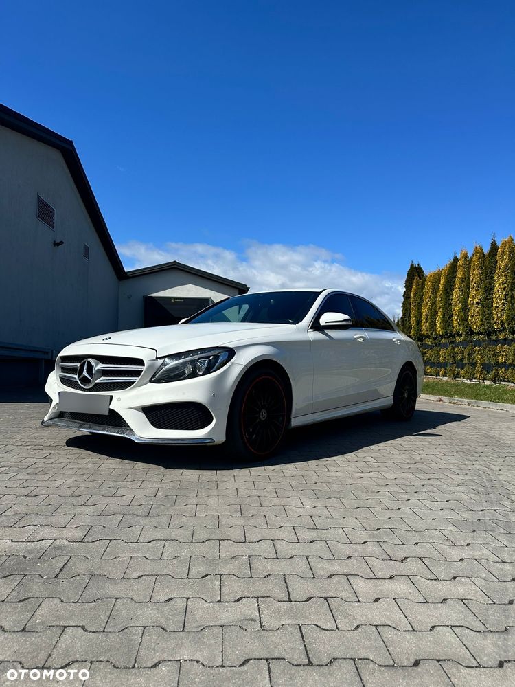 Mercedes-Benz Klasa C 250 (BlueTEC) d 4Matic 7G-TRONIC AMG Line - 3