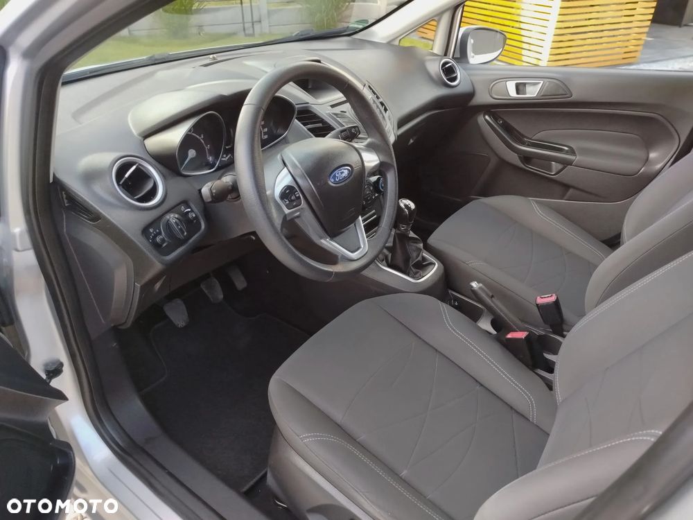 Ford Fiesta - 18