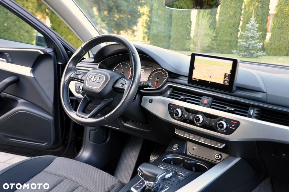 Audi A4 Avant - 25