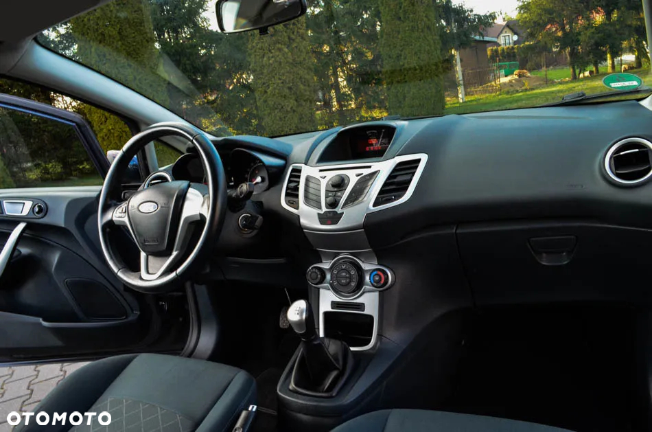 Ford Fiesta 1.25 Ambiente - 27