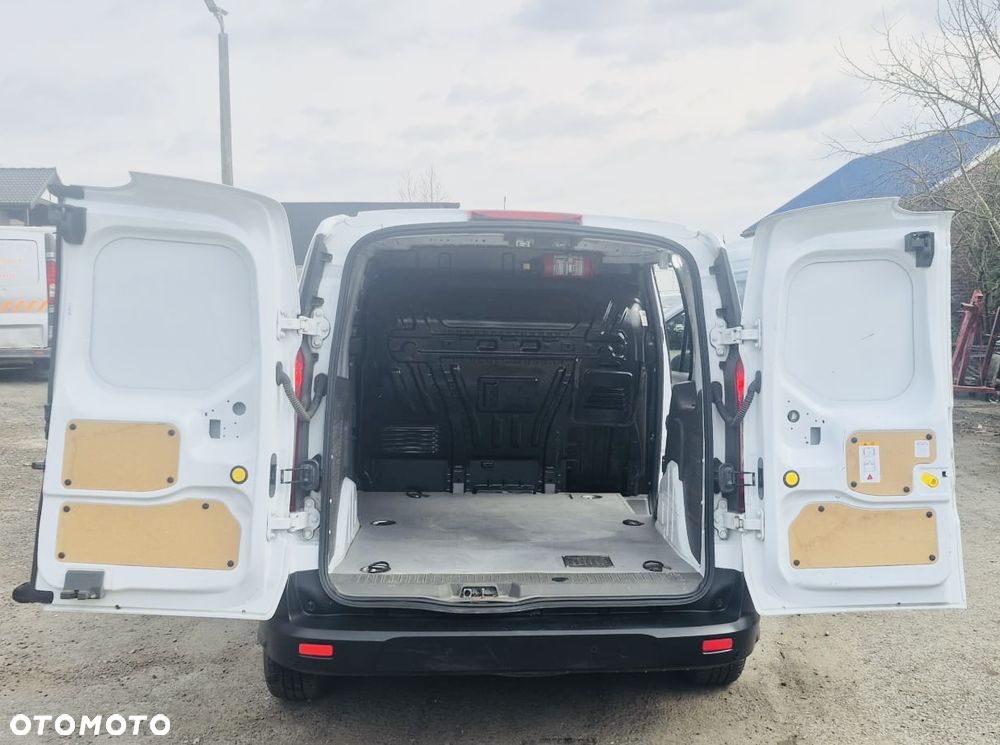 Ford Transit Connect - 8