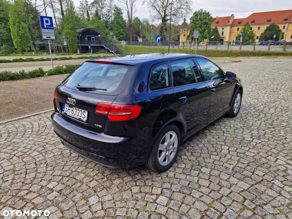 Audi A3 Sportback - 4