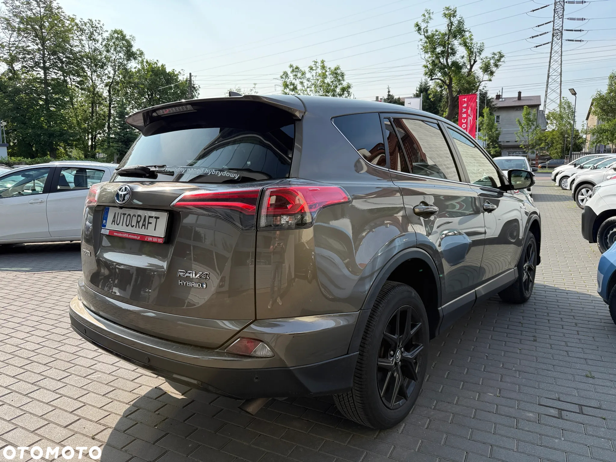Toyota RAV4 Hybrid Premium 4x2 - 31