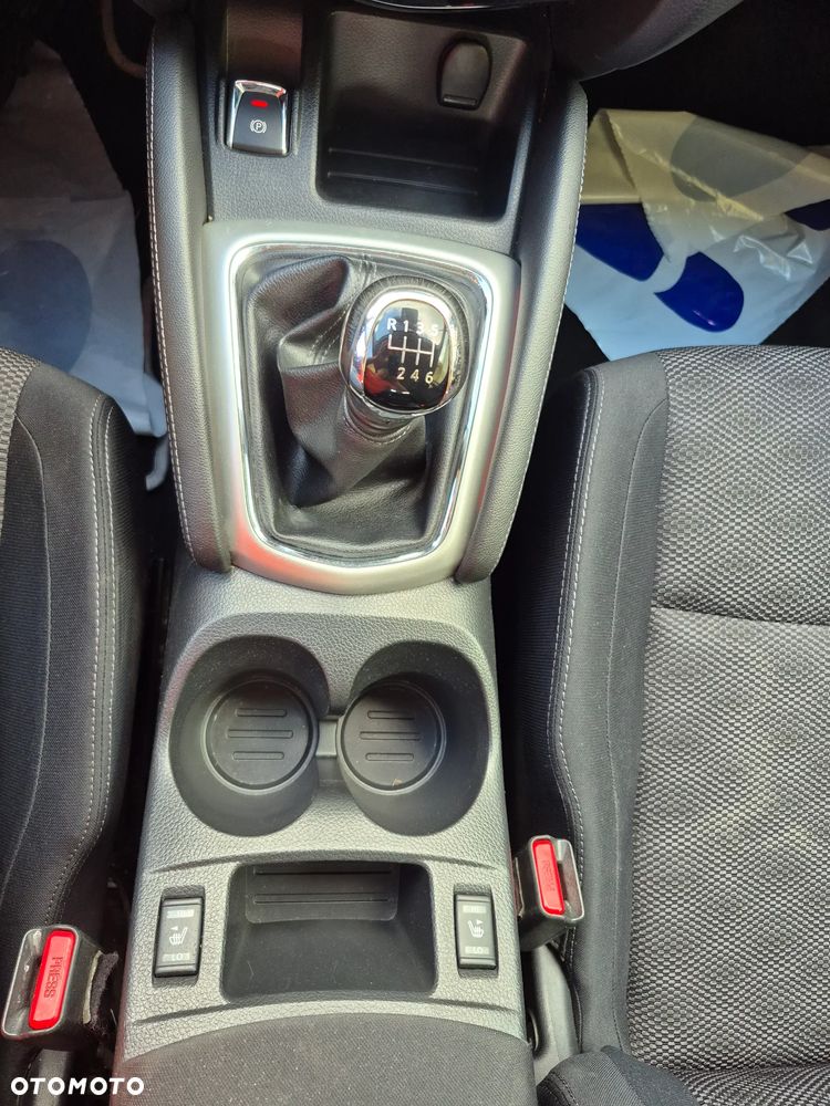 Nissan Qashqai 1.6 dCi DPF Start/Stop acenta - 15