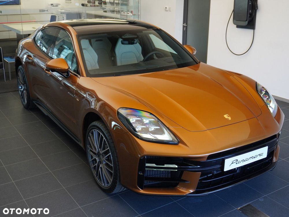 Porsche Panamera 4 E-Hybrid PHEV - 8