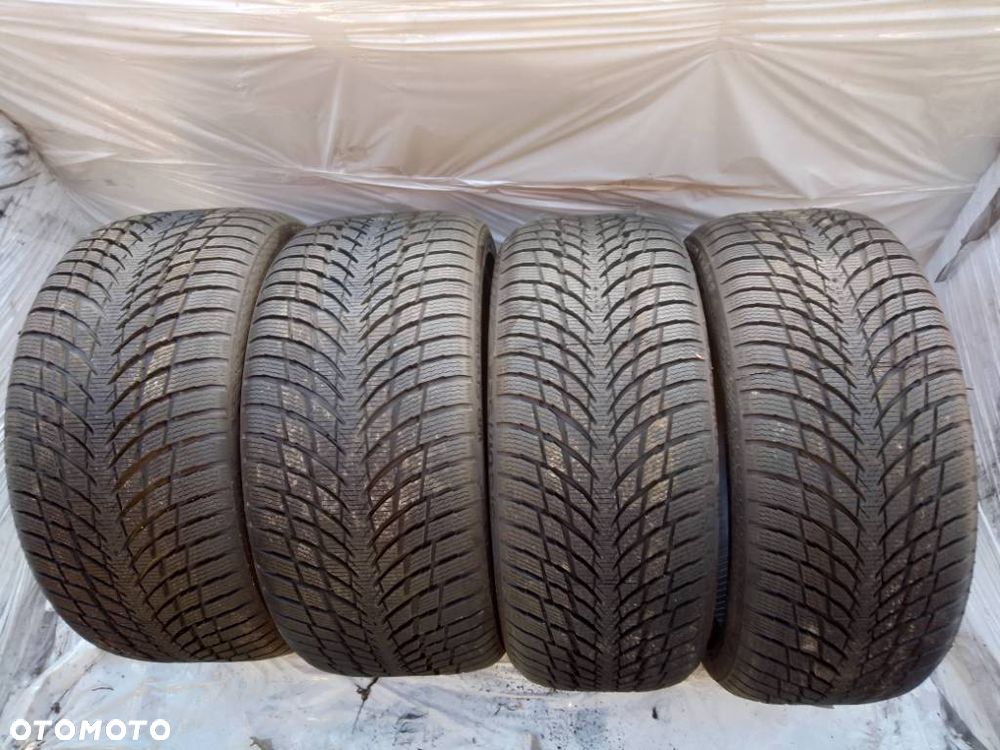 Nokian WR Snow Proof P 245/45 R19 102V 2025 8mm - 1