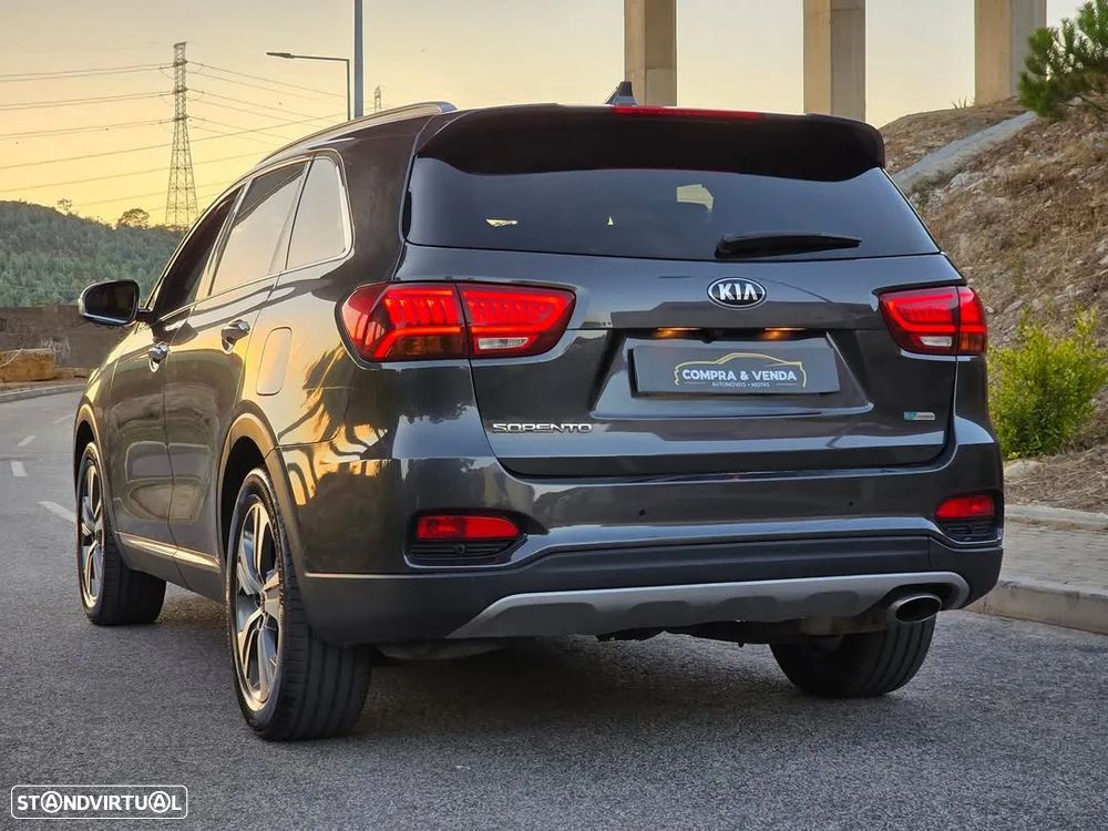 Kia Sorento 2.2 CRDi Premium Aut. - 4